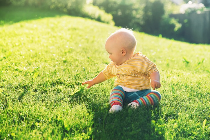 the-surprising-benefits-of-outdoor-play-for-babies-highlights-for